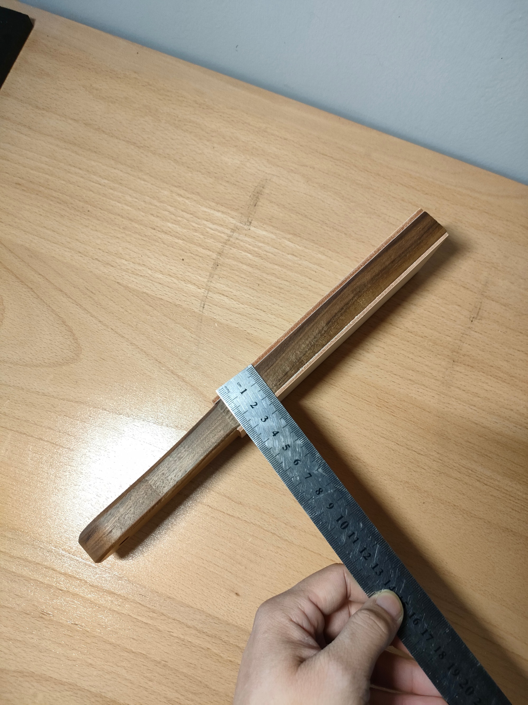 Black walnut strop(Medium)