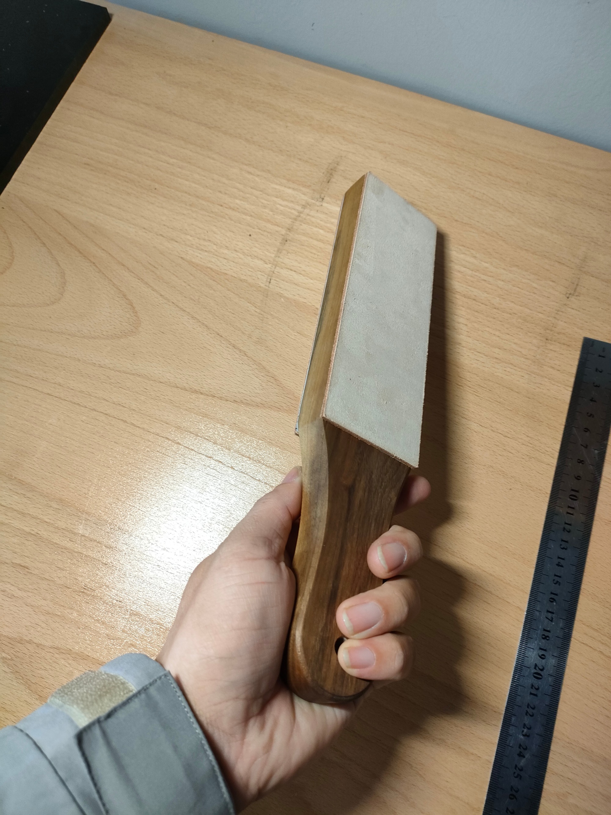 Black walnut strop(Medium)