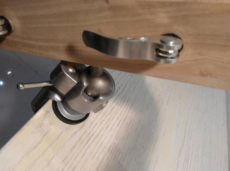 Universal strap stitching pony