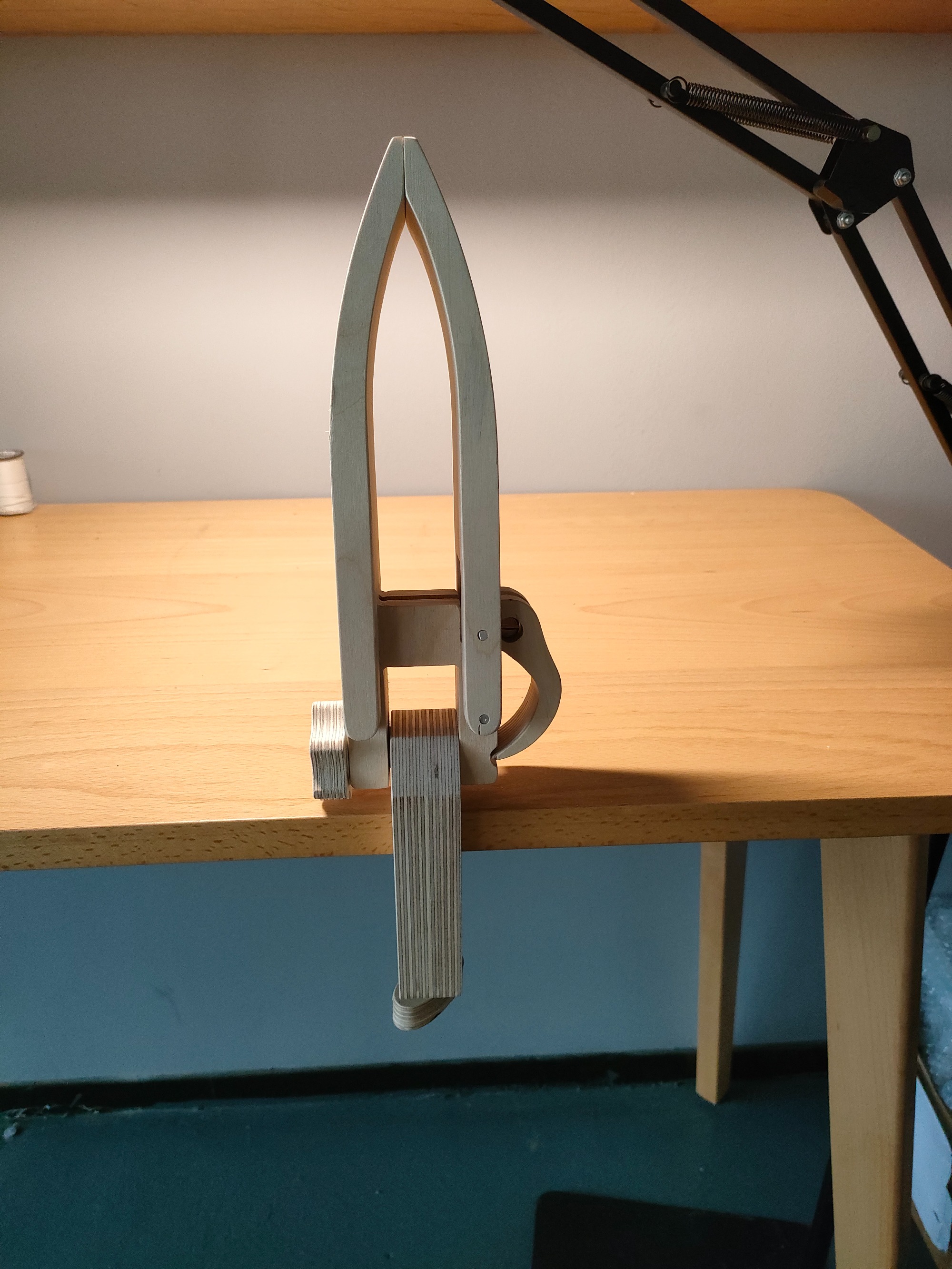 (New) Stitching pony quick clamp handle