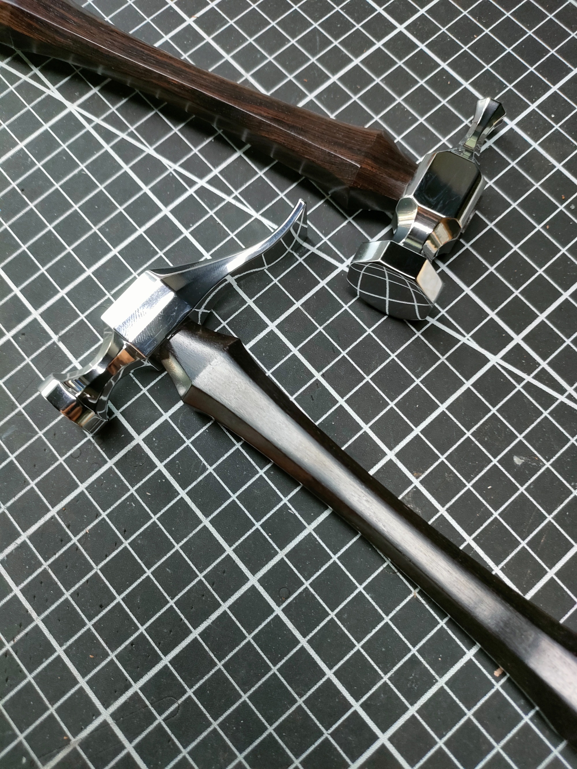 Premium thread hammer