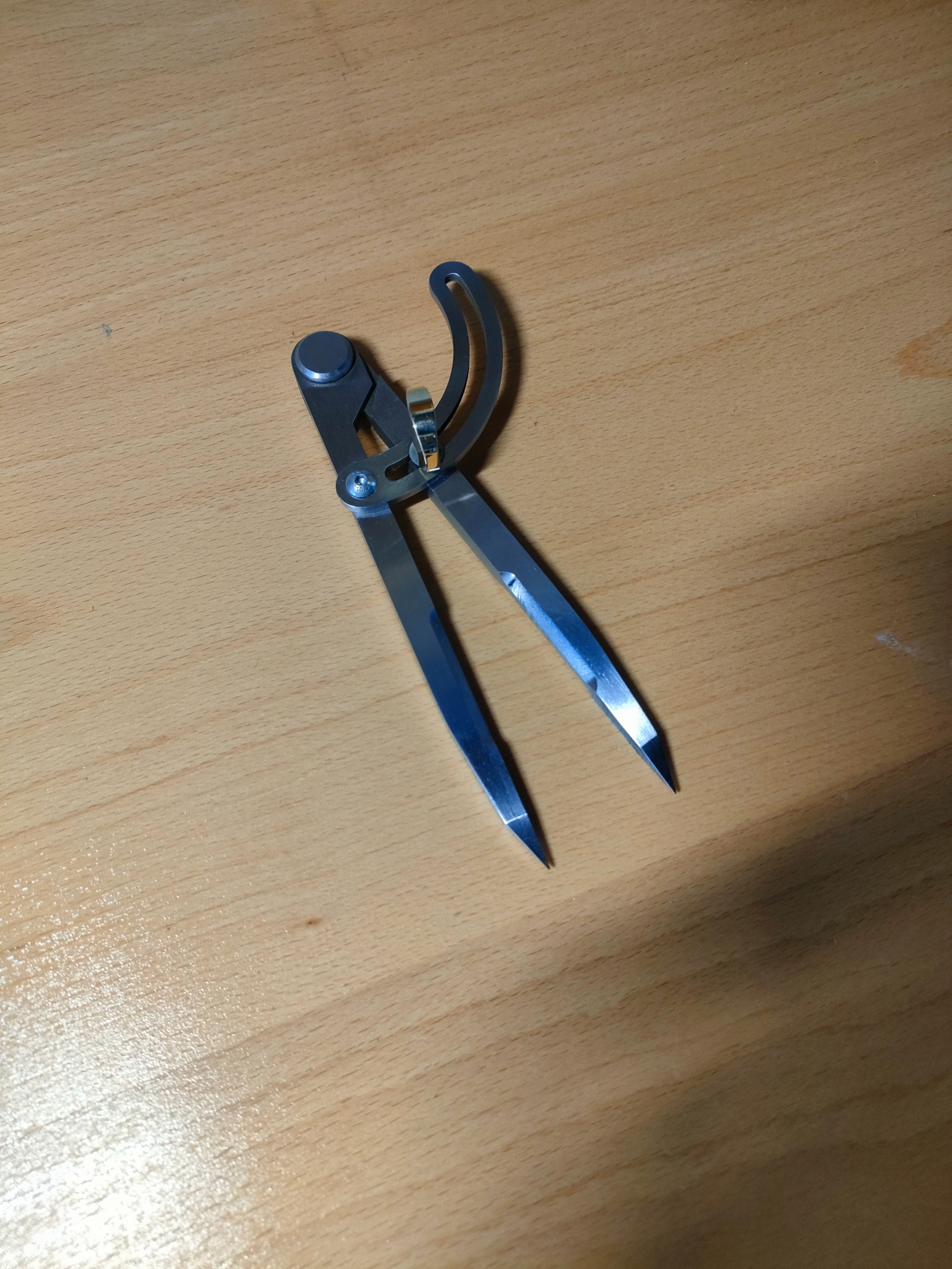 French style Wing Divider