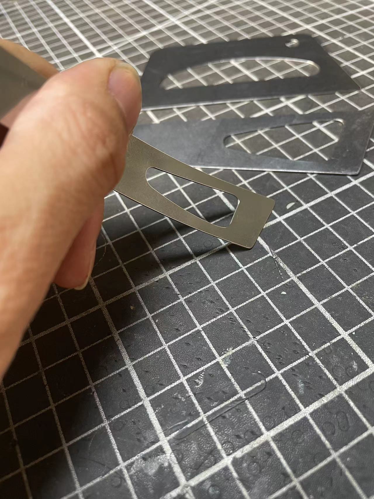 Stainless steel thinner glue spreader( 0.6mm)