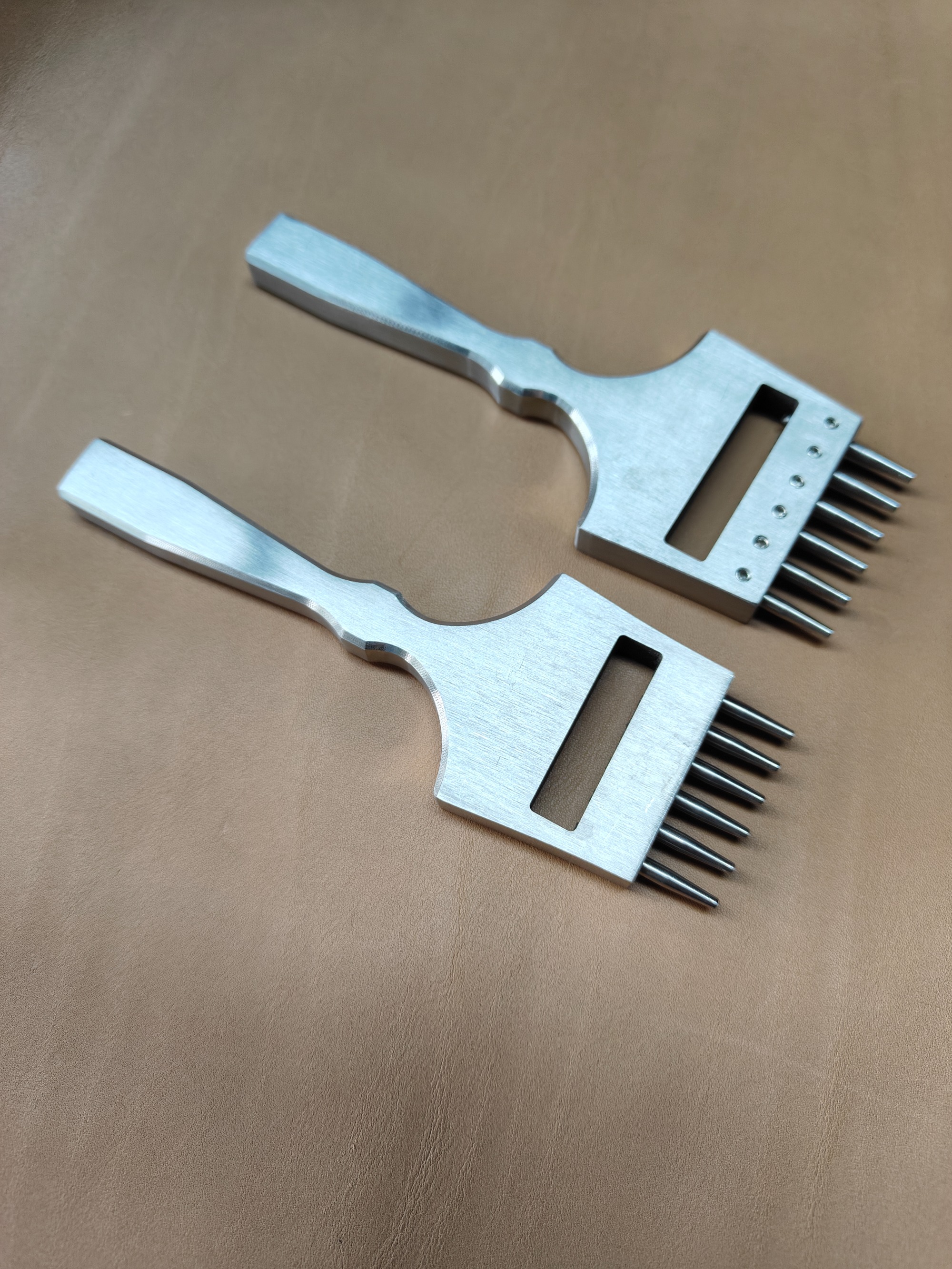 Watch strap punch 6 prong