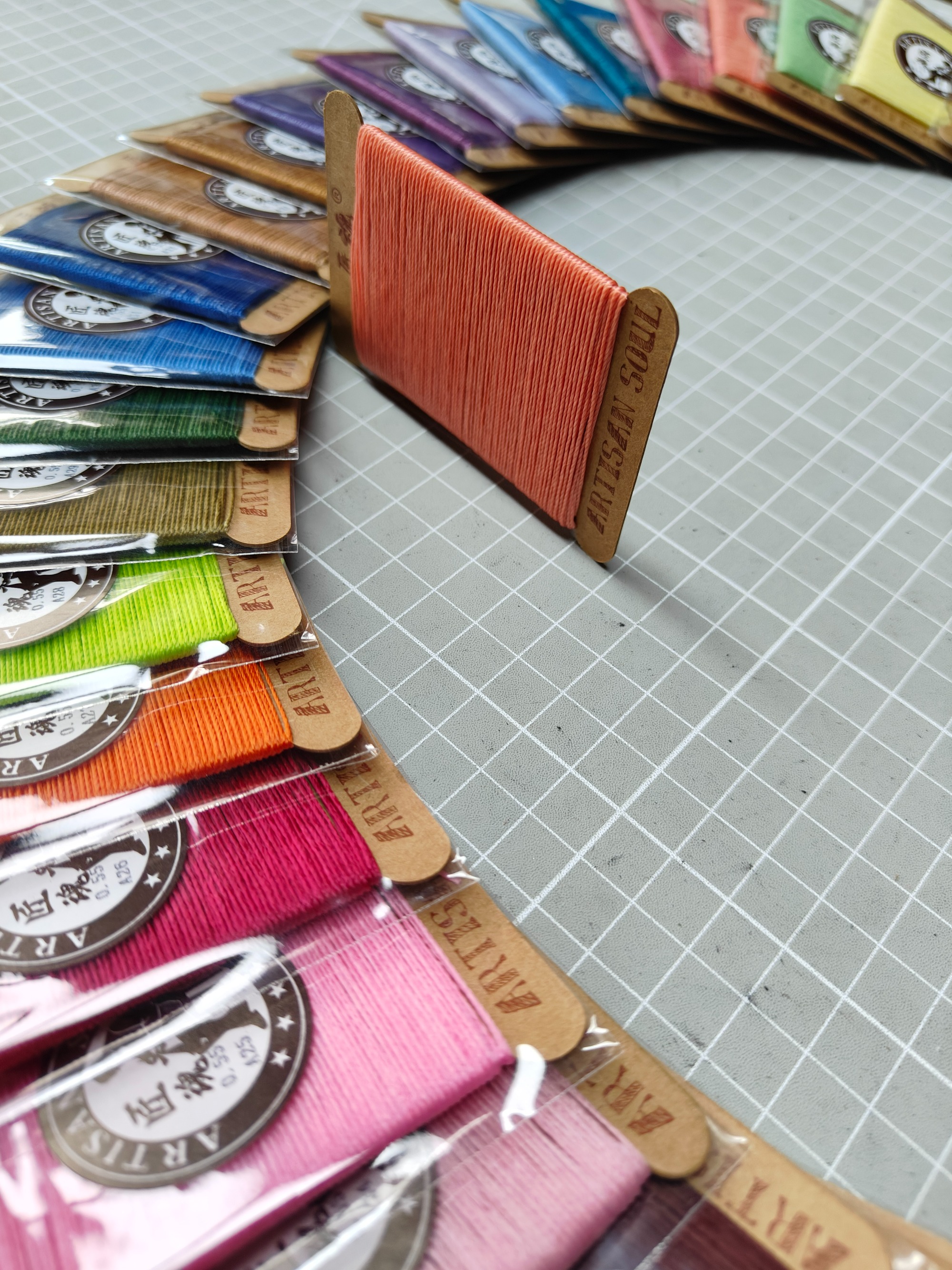 Small piece wax round thread