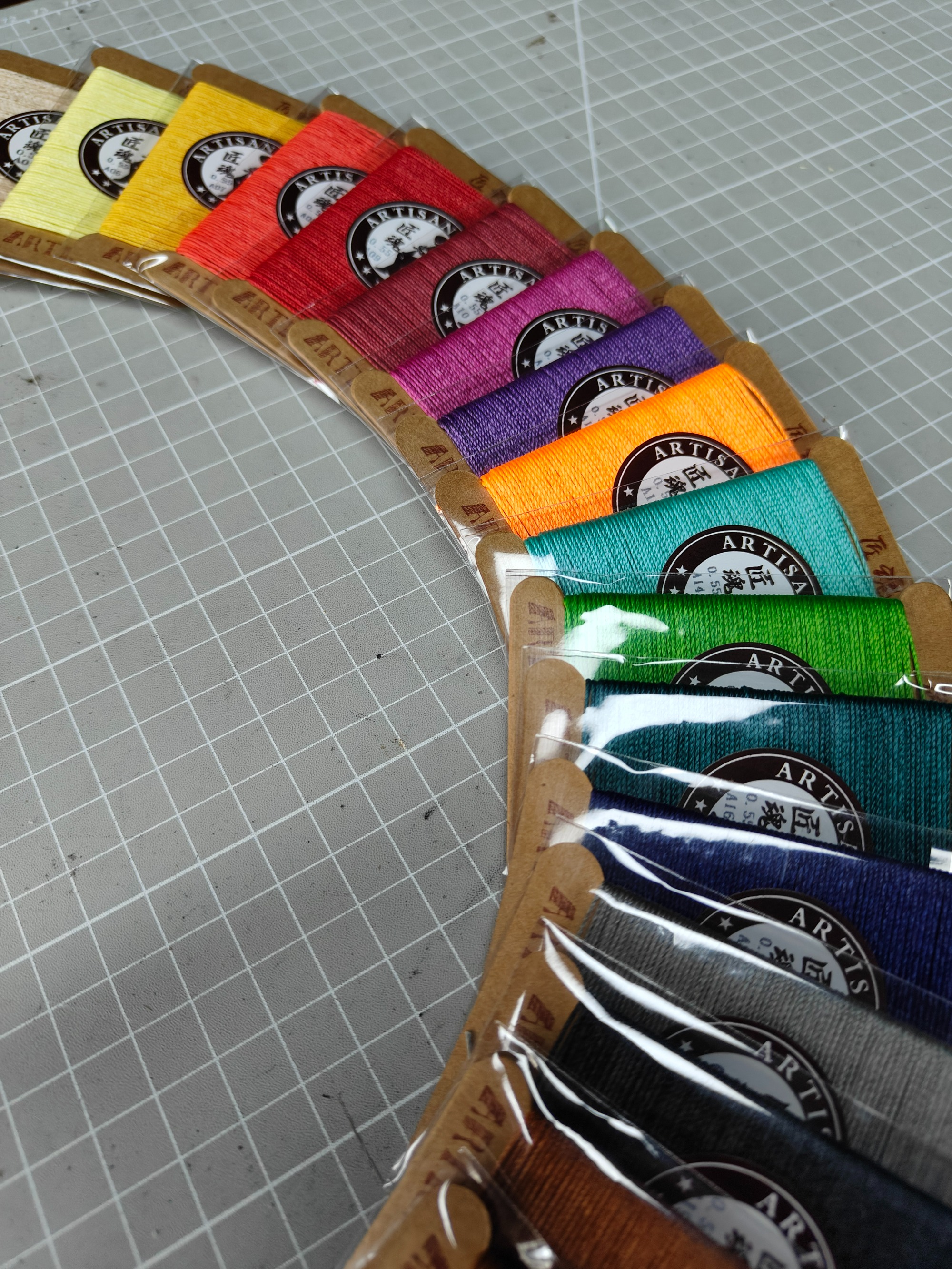 Small piece wax round thread