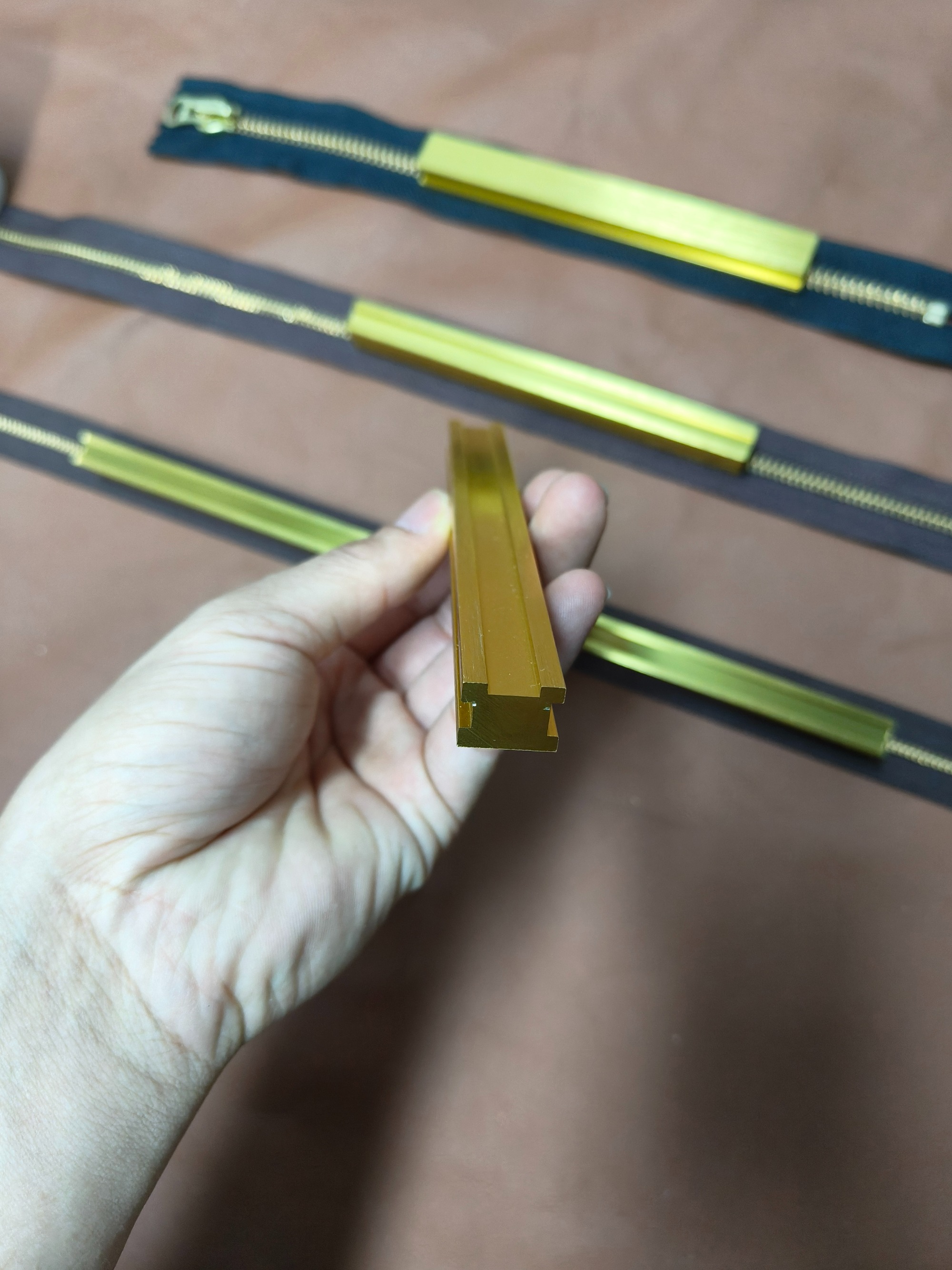KL aluminum zipper guide for YKK