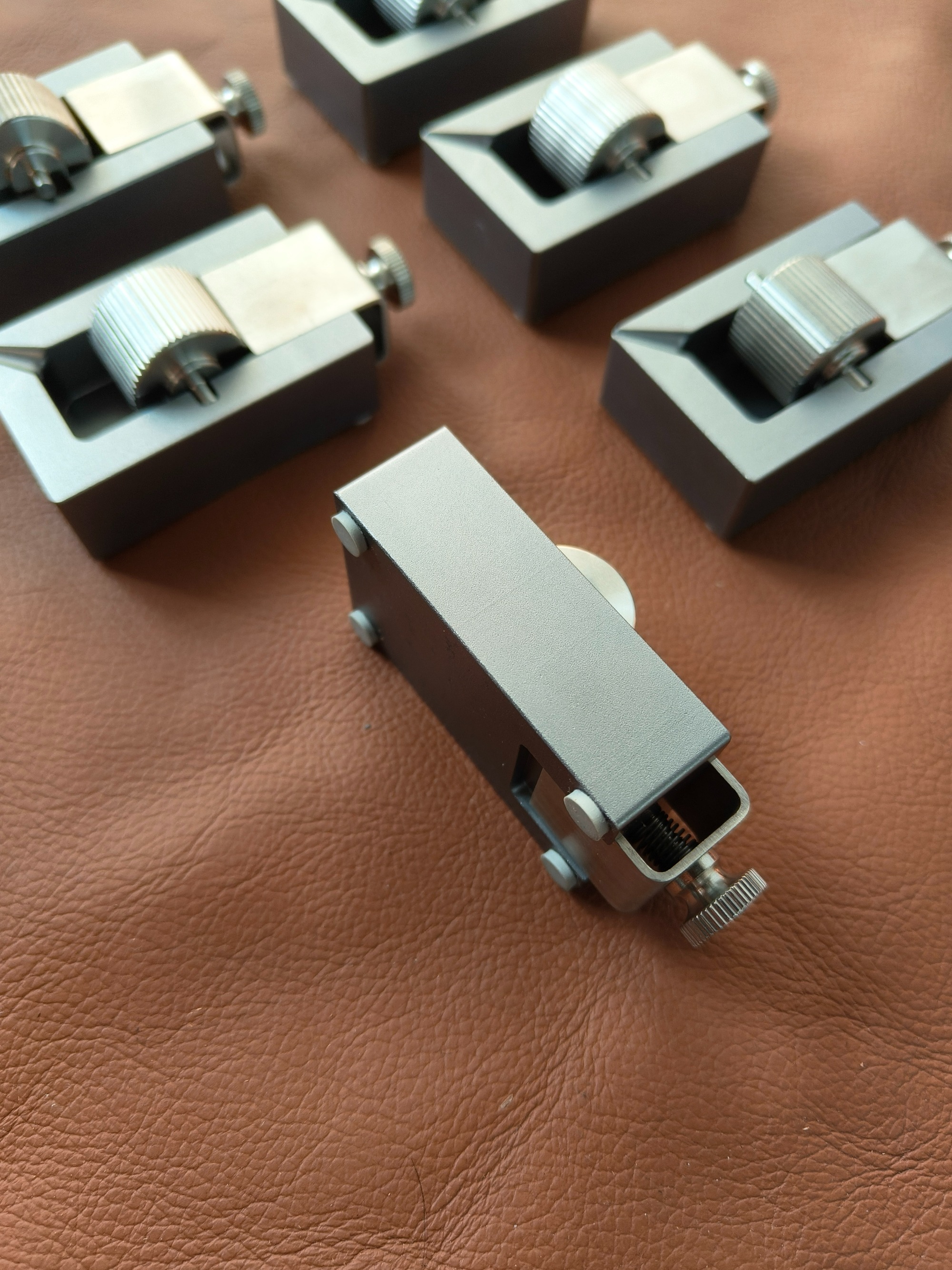 KL aluminum edge paint box