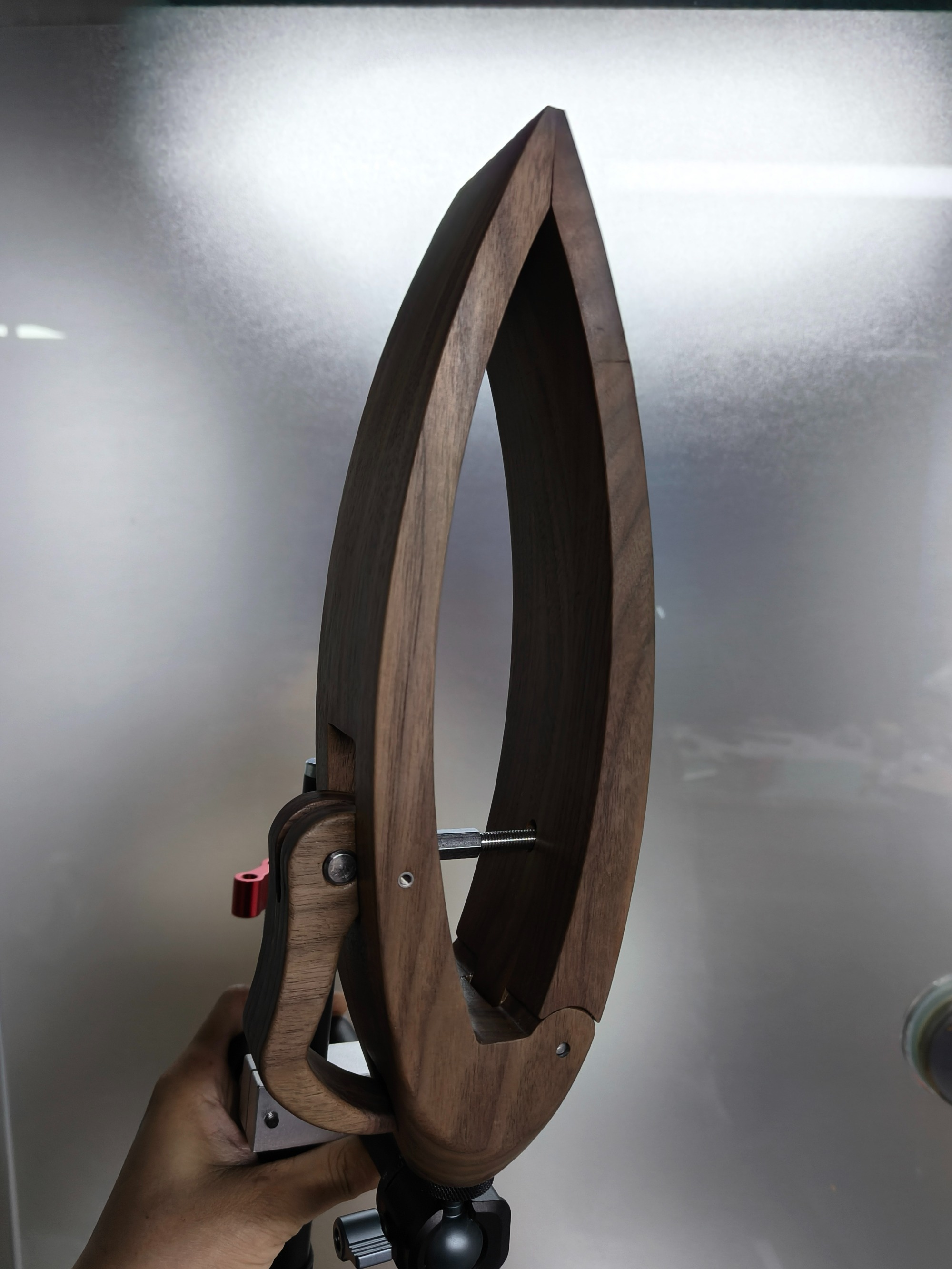 New Black walnut universe stitching pony