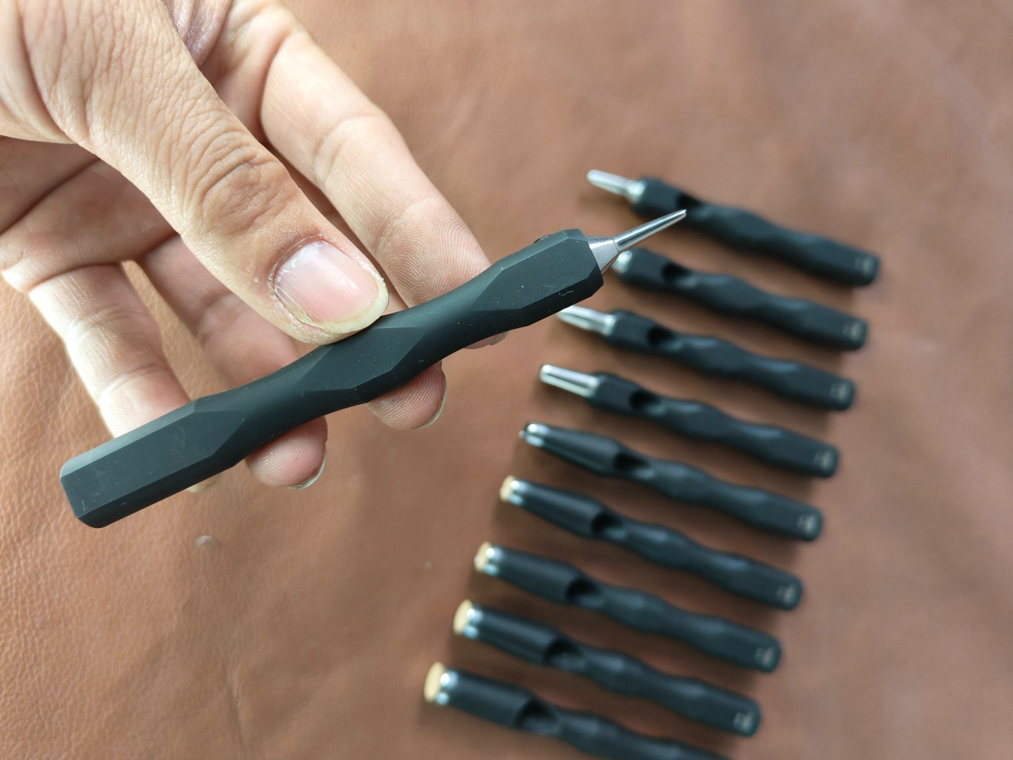 New KL black hole punch 1-5mm  (interchangable tip)