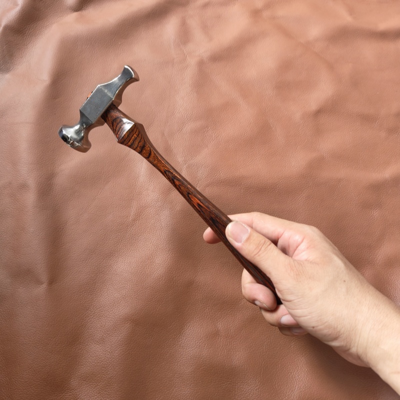 KL New Version saddle steel hammer