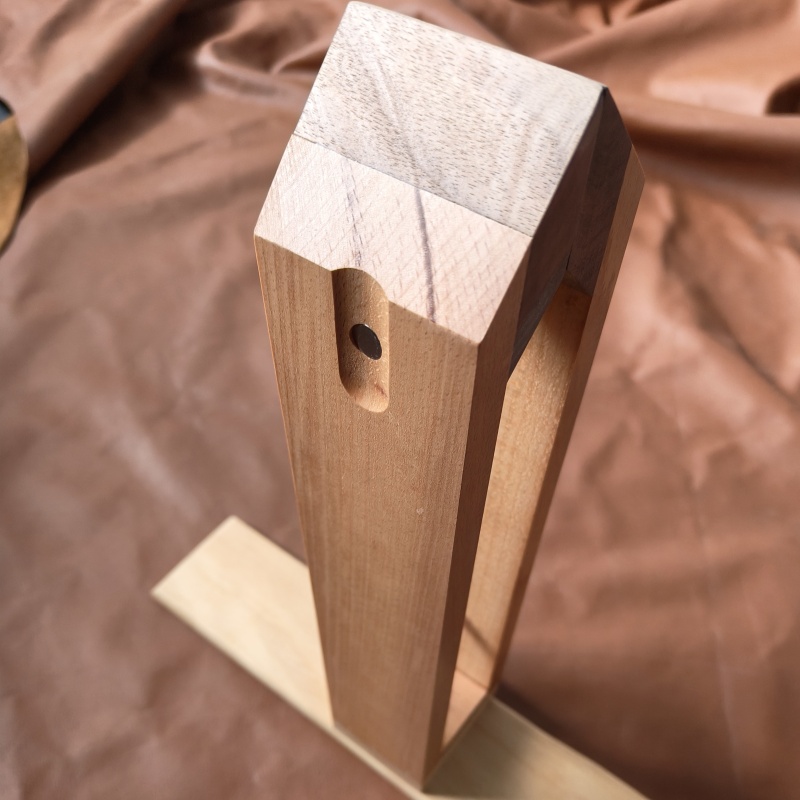 Large Beech Stitching Pony