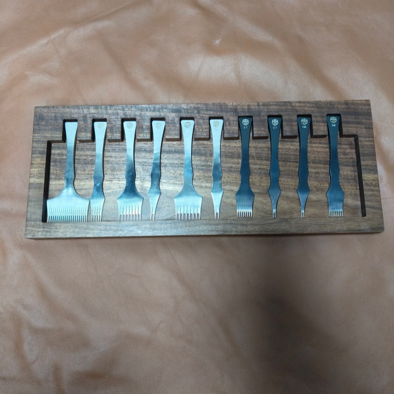 KL Black Stitching Chisel (Japanese Diamond Style)