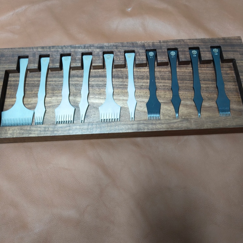 KL Pricking Iron (French Style)