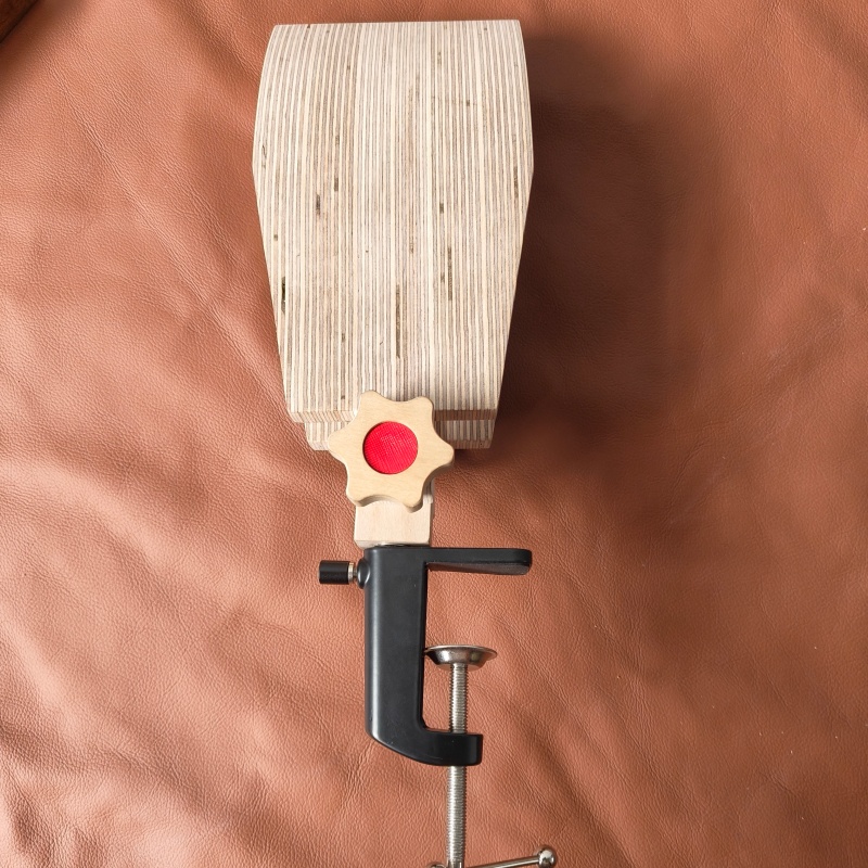 Stitching Pony (Wide)