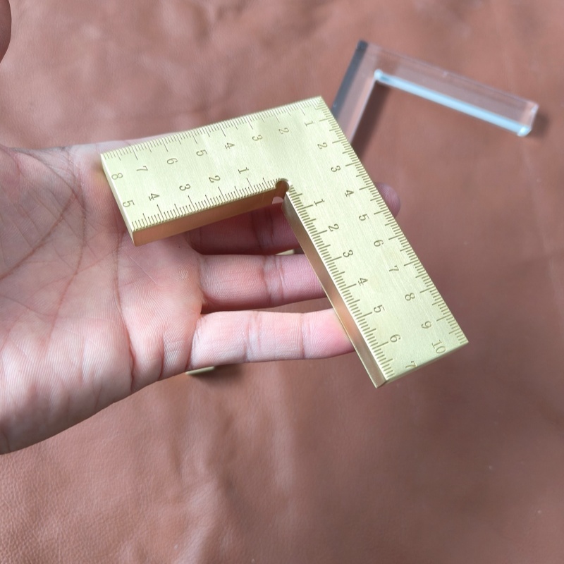 90 °  L corner guide
