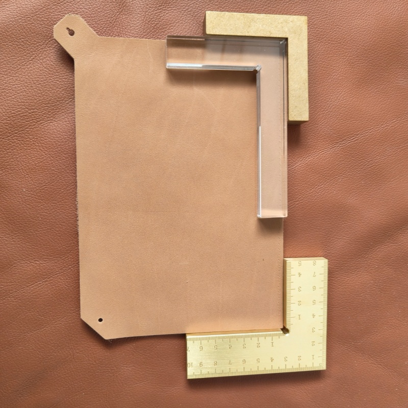 90 °  L corner guide