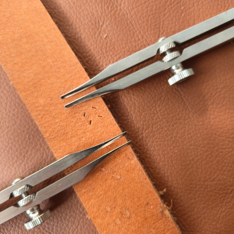 Adjustable 2 prong stitiching chisel