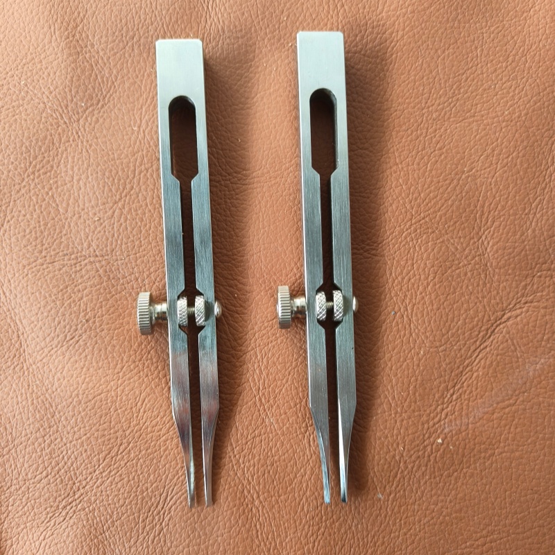 Adjustable 2 prong stitiching chisel