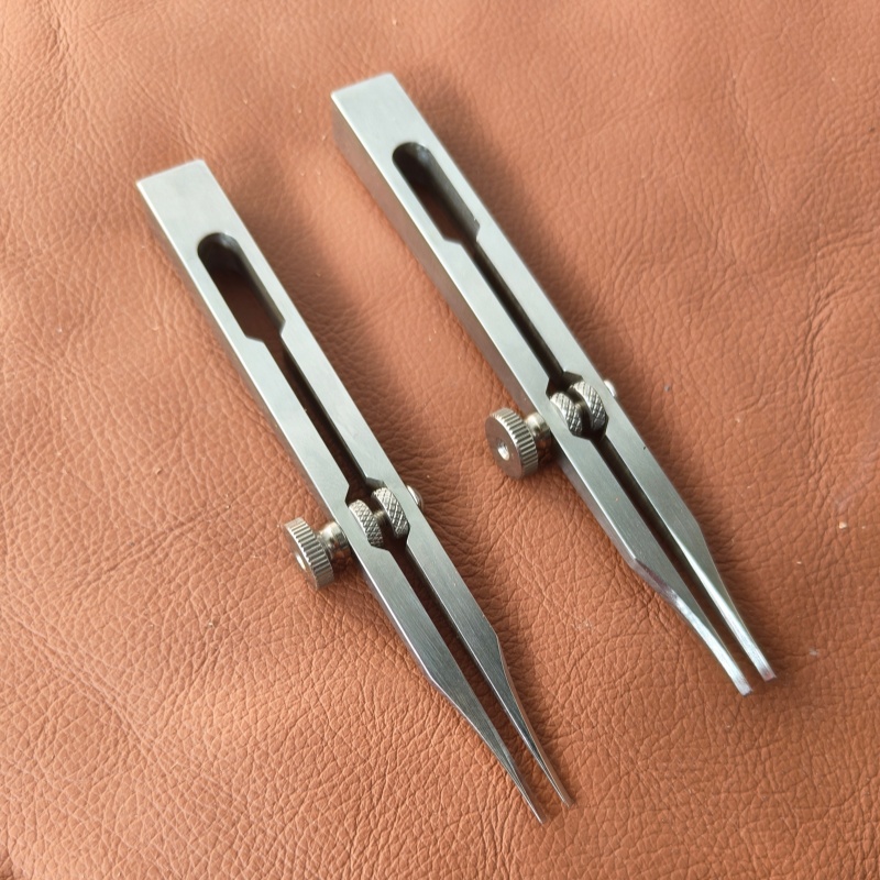 Adjustable 2 prong stitiching chisel