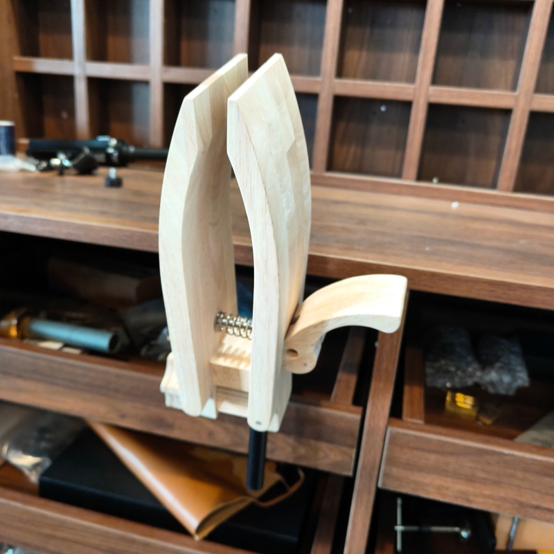 KL small liftable  pony (white oak)